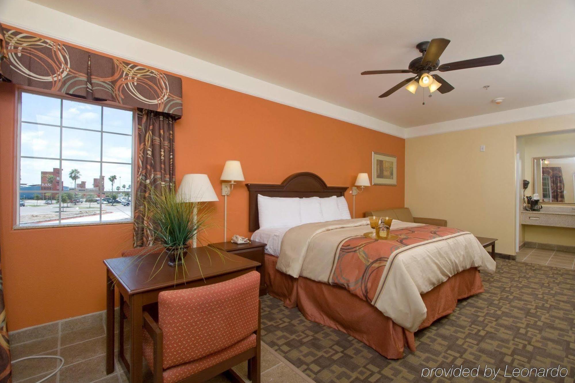 Quality Inn & Suites At The Outlets Mercedes-Weslaco Εξωτερικό φωτογραφία